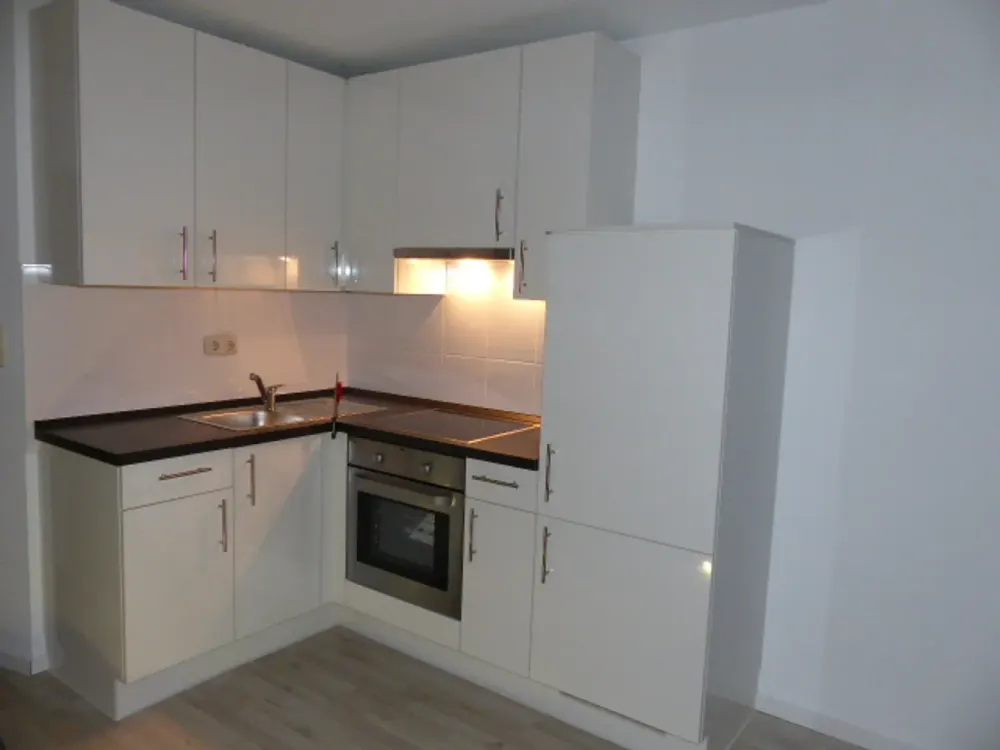 Small, but really fine. LIVING in a quiet cul-de-sac, also perfect as a second home, TOP
