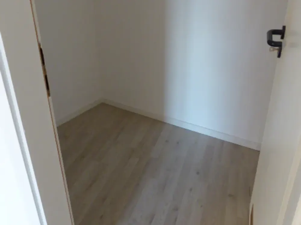 Small, but really fine. LIVING in a quiet cul-de-sac, also perfect as a second home, TOP