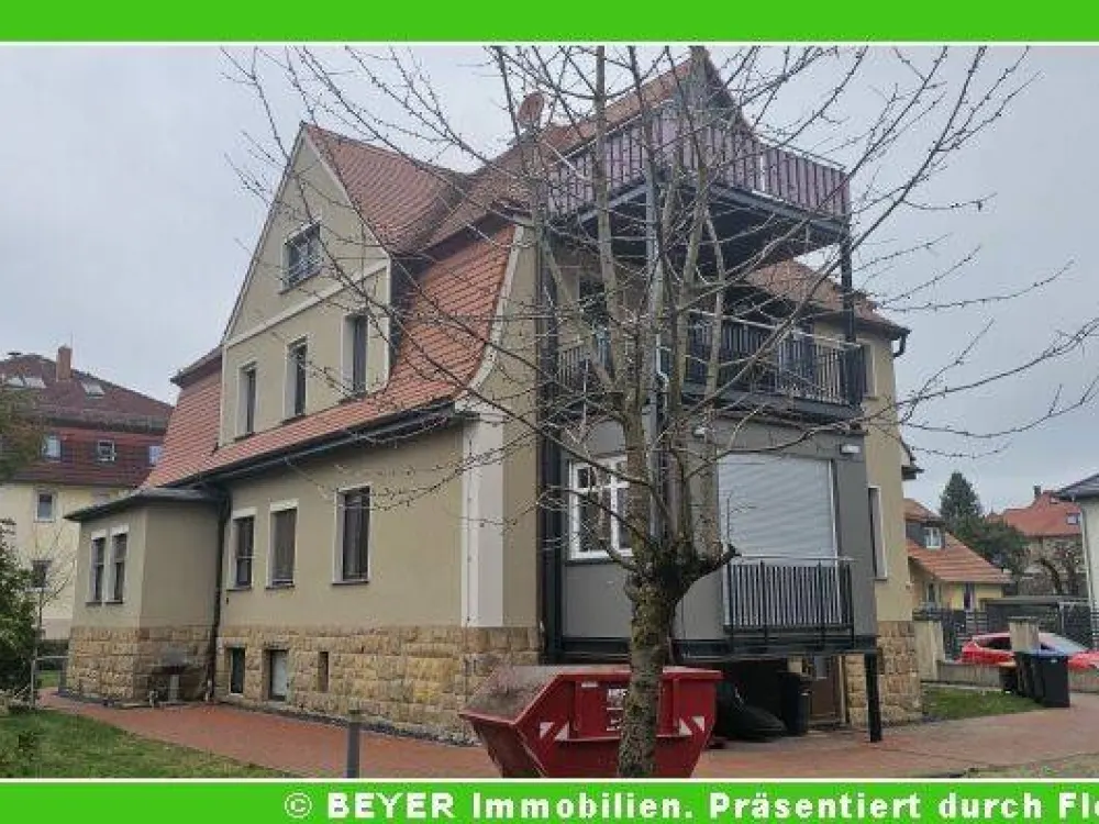 Exklusiv ausgestattete Wohnung in gefragter Lage von Dresden-Langebrück