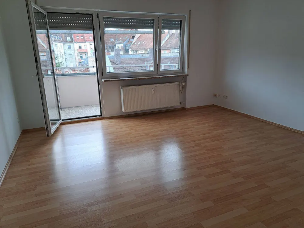 Helle und moderne 3-Zimmer-Wohnung mit Balkon in sehr gepflegtem Haus Nä. U-Bahn Frankenstraße