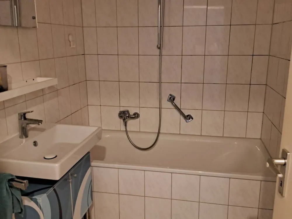 Helle und moderne 3-Zimmer-Wohnung mit Balkon in sehr gepflegtem Haus Nä. U-Bahn Frankenstraße