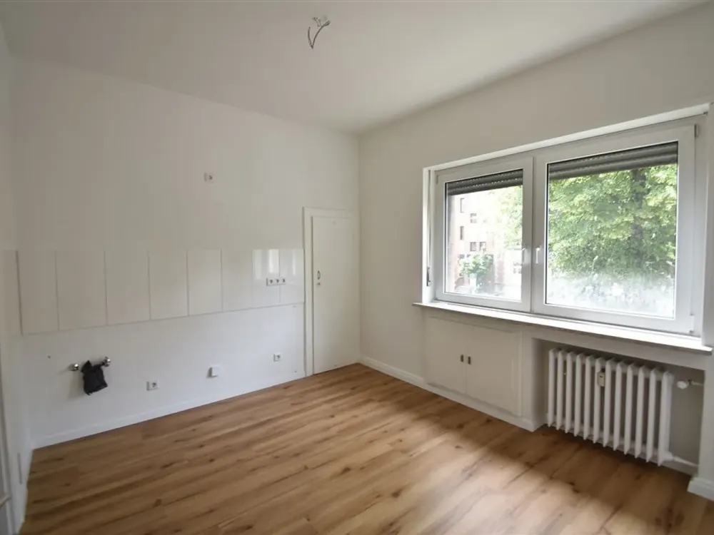 Bezugsfrei in OBK! Großzügige 2-Zimmer-Wohnung mit Balkon