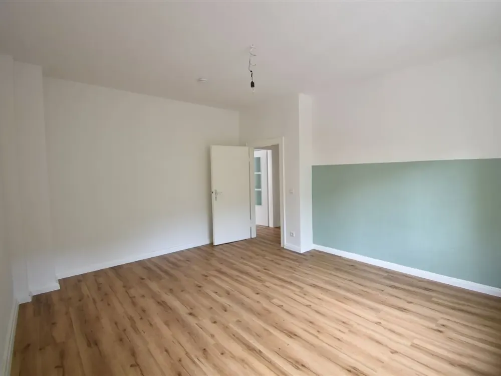 Bezugsfrei in OBK! Großzügige 2-Zimmer-Wohnung mit Balkon