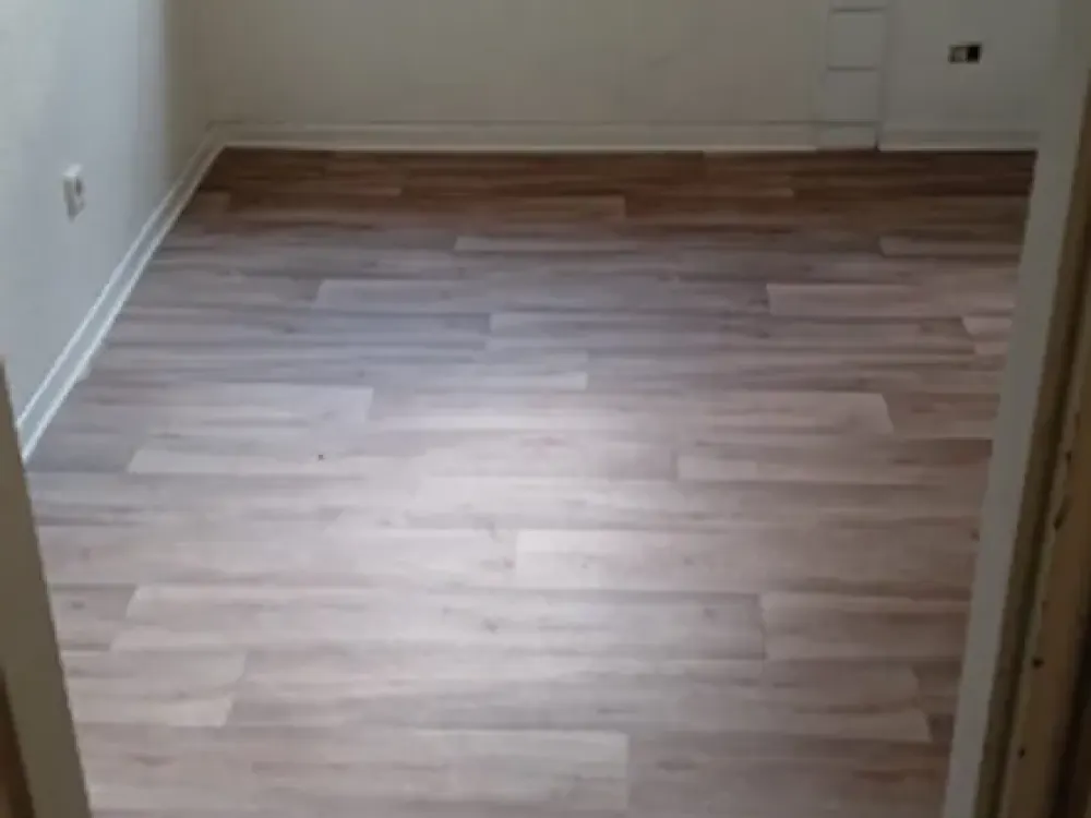 Schöne 2,5 ZKB Wohnung