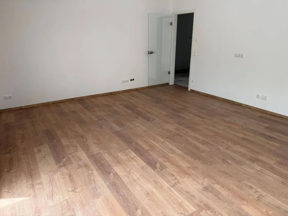 Traumhafte 4-Zimmerwohnung mit Terrasse oder Balkon in Dresden-Klotzsche