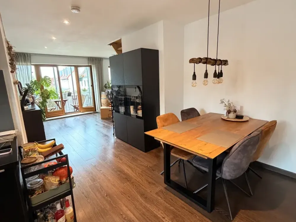 Stilvoll saniert: 4-Zimmer-Wohnung in Fürth