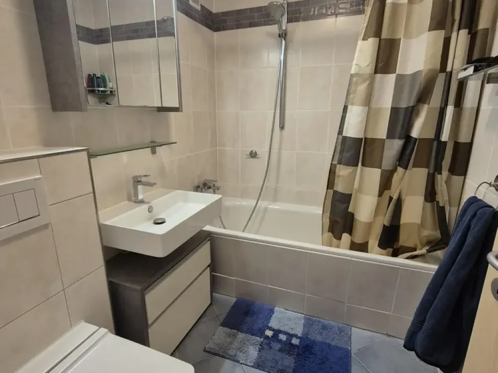 Königstein. Attraktive 4-Zimmerwohnung in Laufnähe zur Innenstadt