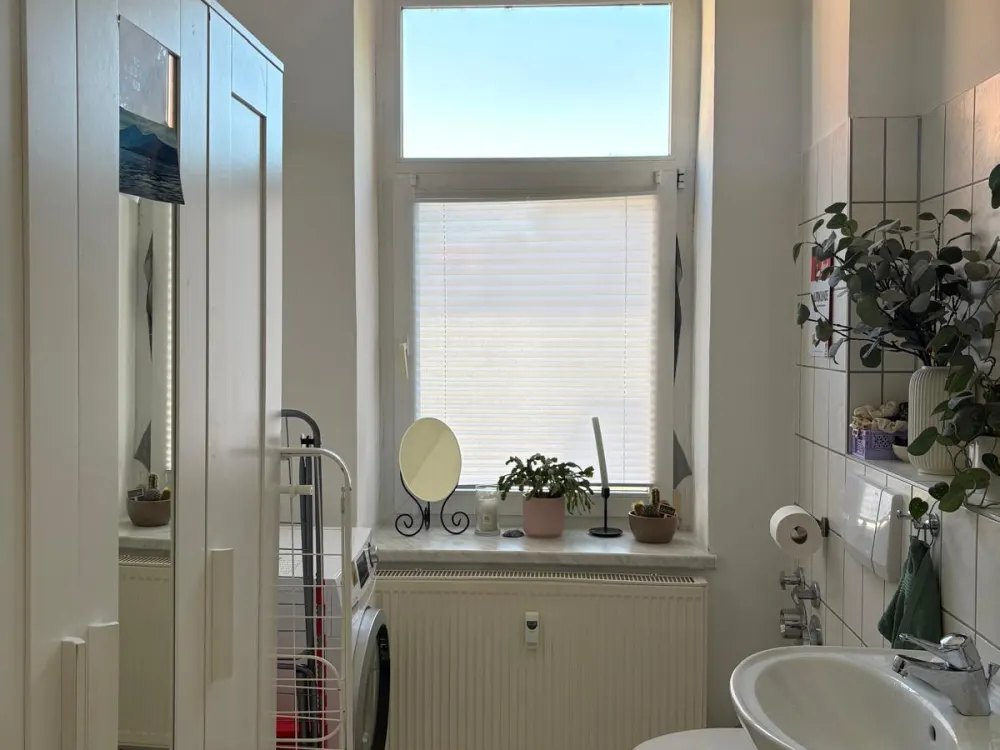 Bright 2-Room Apartment in Bebelstraße from 01.11./01.12.