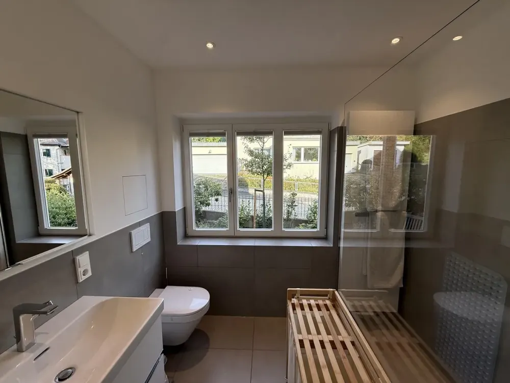 Hochwertig renovierte Erdgeschosswohnung am Mulang - 157 m², Wintergarten, Terrasse & 2 Bäder
