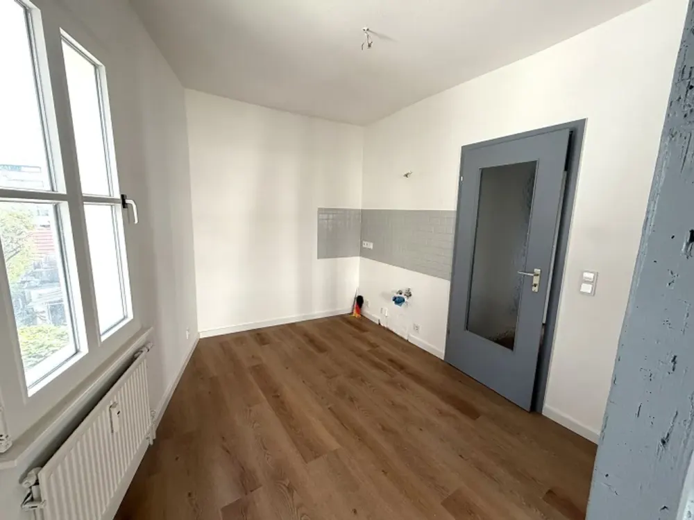 WOHNEN IM DENKMAL - MODERNISIERTES APPARTEMENT IM HERZEN DER KREISSTADT