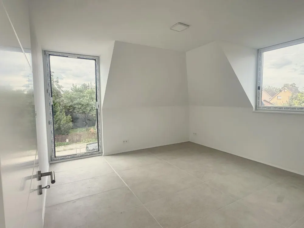 Neubau-Maisonette in ruhiger, familienfreundlicher Lage