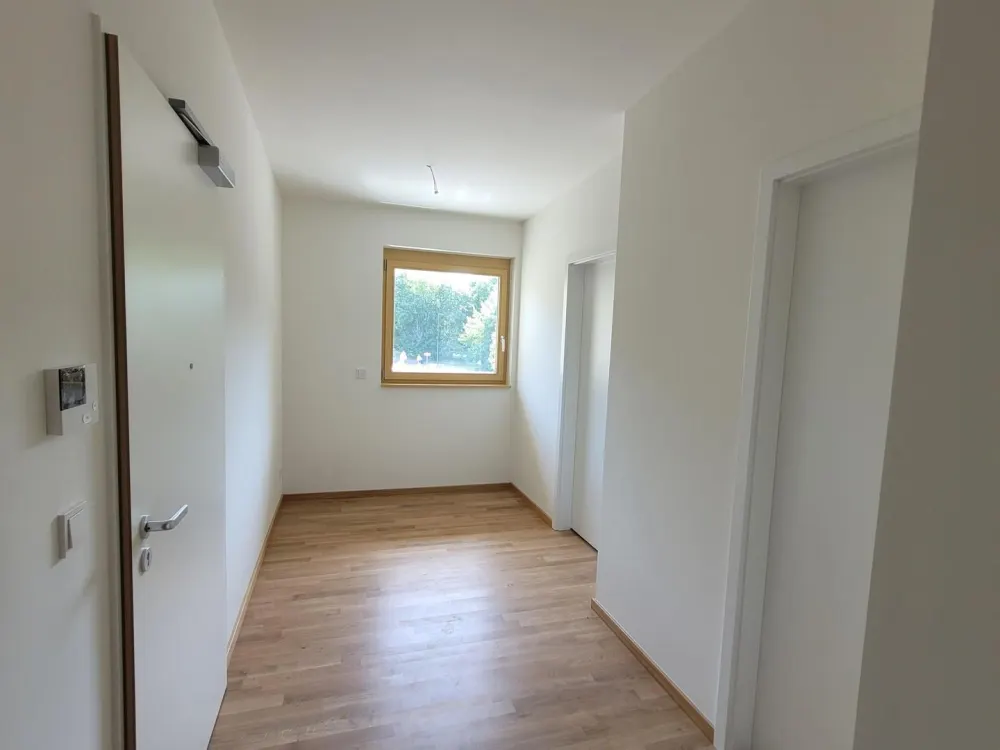 ERSTBEZUG, Traum am Cospudener See: 2-Raum-Wohnung mit Sonnenbalkon, EBK und TG-Stellplatz