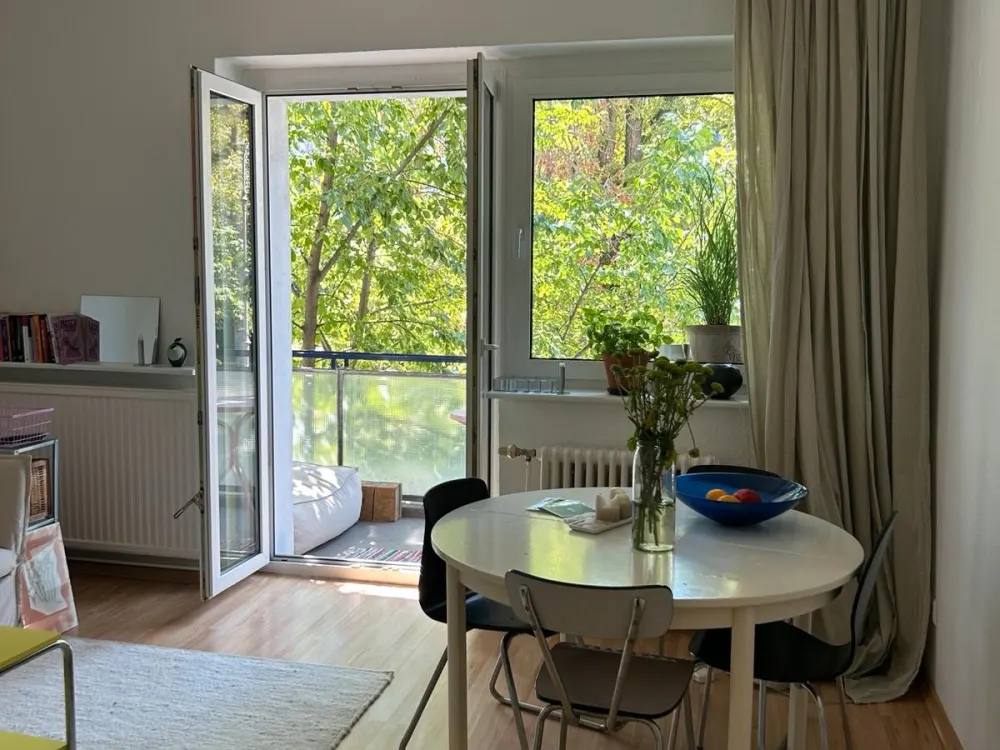 Untermiete 11.-30. November Berlin Kreuzberg // Sublet 2-3 weeks