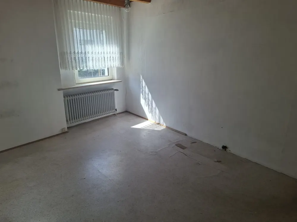 Spacious Residential House with approx. 195 m² in Central Location of Datteln