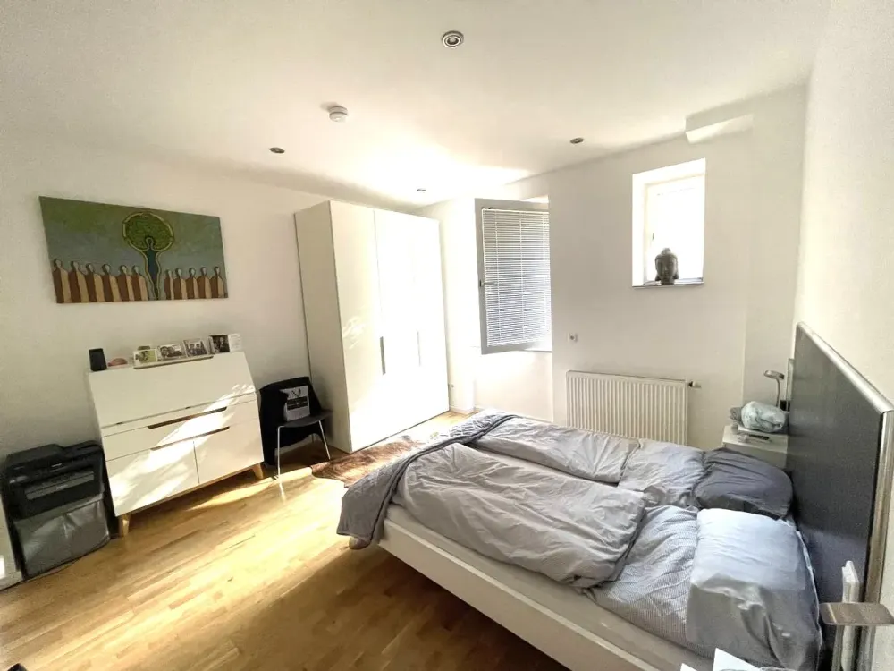 Attraktive, modernisierte 2-Zimmer-Wohnung mit gehobener Innenausstattung zur Miete in München