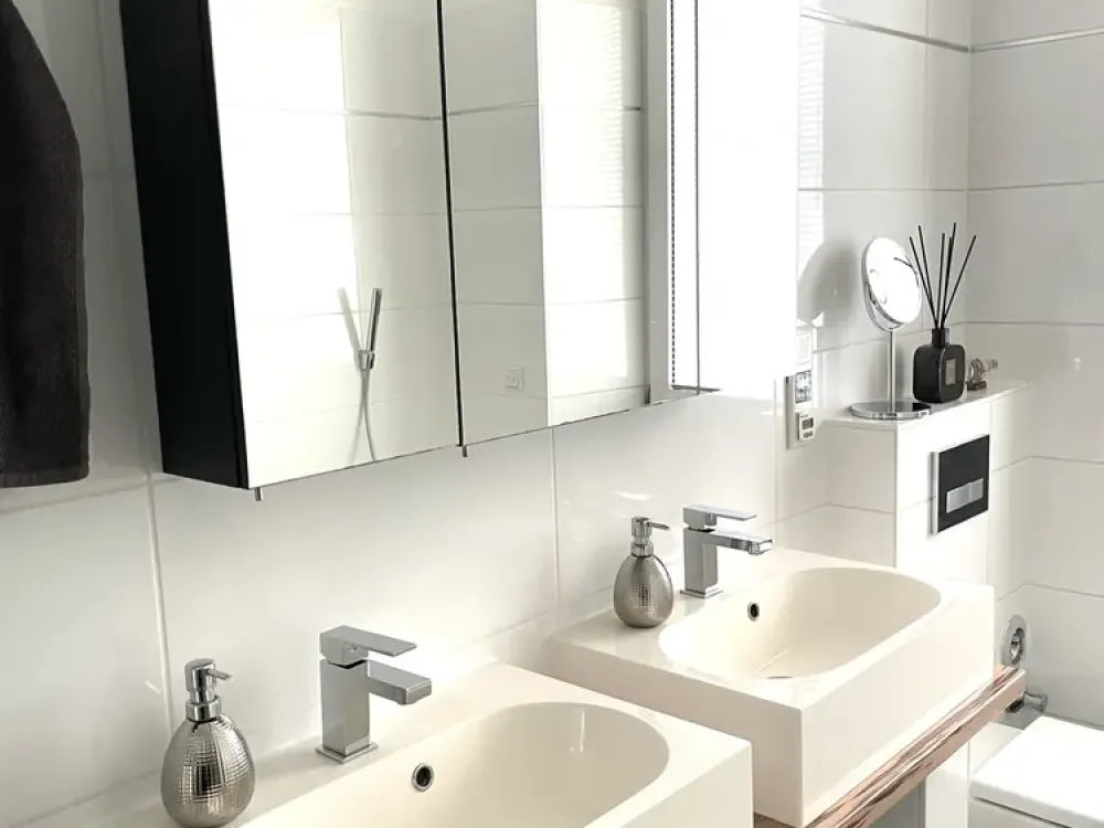 Attraktive, modernisierte 2-Zimmer-Wohnung mit gehobener Innenausstattung zur Miete in München
