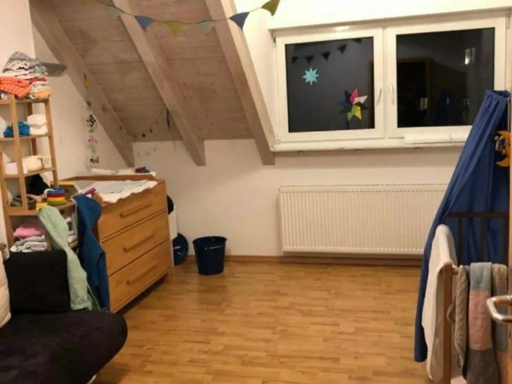 Helle und geräumige 3-Zimmer-Maisonette-Wohnung in Stuttgart Degerloch