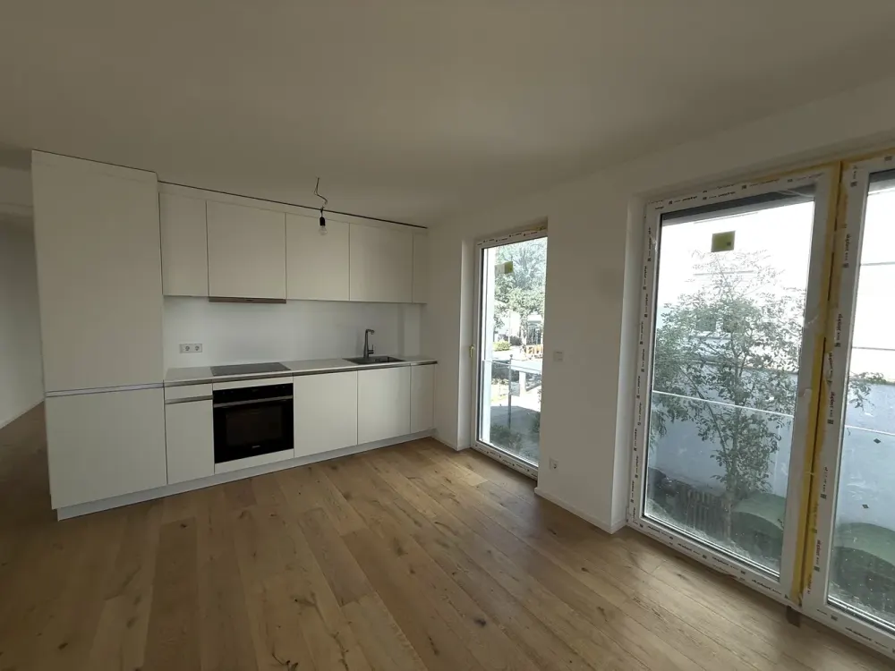 Wunderschöne, helle 3 (3,5) Zi- Whg mit großer Terrasse