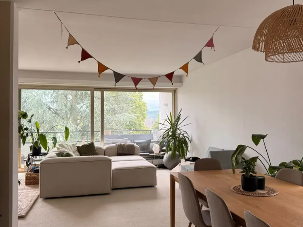 Panoramablick: moderne, helle 4 Zi. Wohnung in ruhiger Lage zum Wohlfühlen