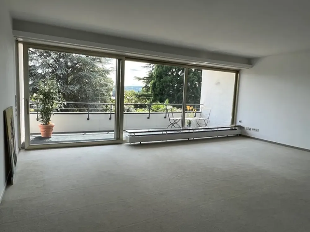 Panoramablick: moderne, helle 4 Zi. Wohnung in ruhiger Lage zum Wohlfühlen