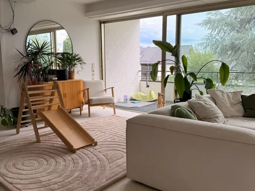 Panoramablick: moderne, helle 4 Zi. Wohnung in ruhiger Lage zum Wohlfühlen
