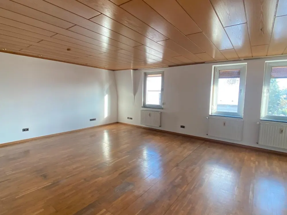 3-Zimmer, Küche und Bad Wohnung