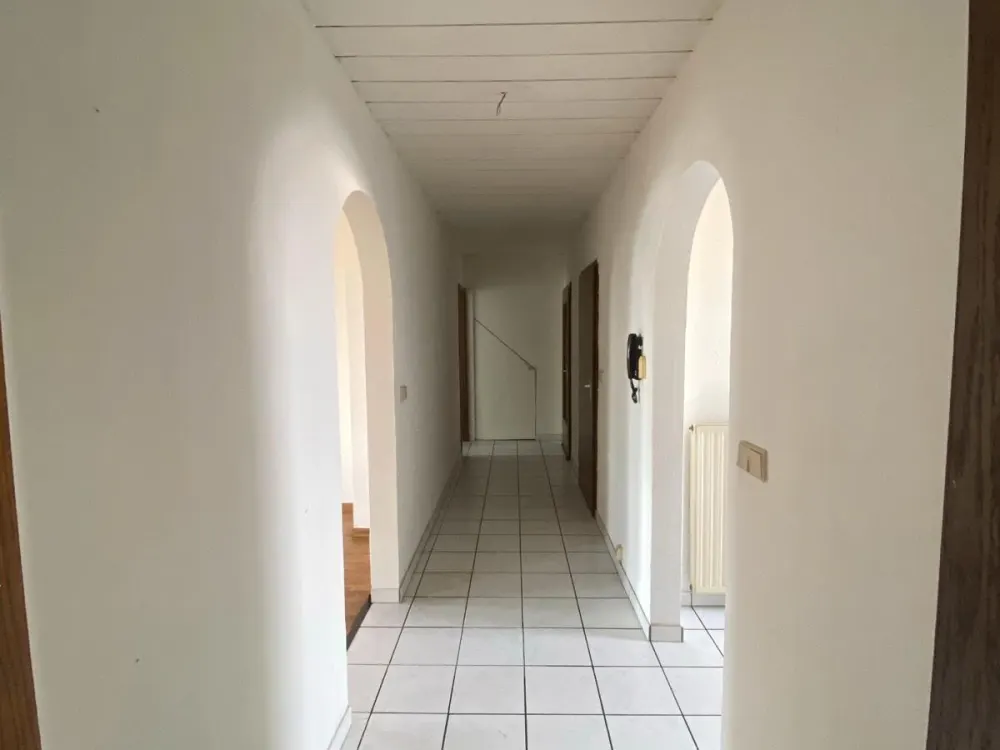 3-Zimmer, Küche und Bad Wohnung