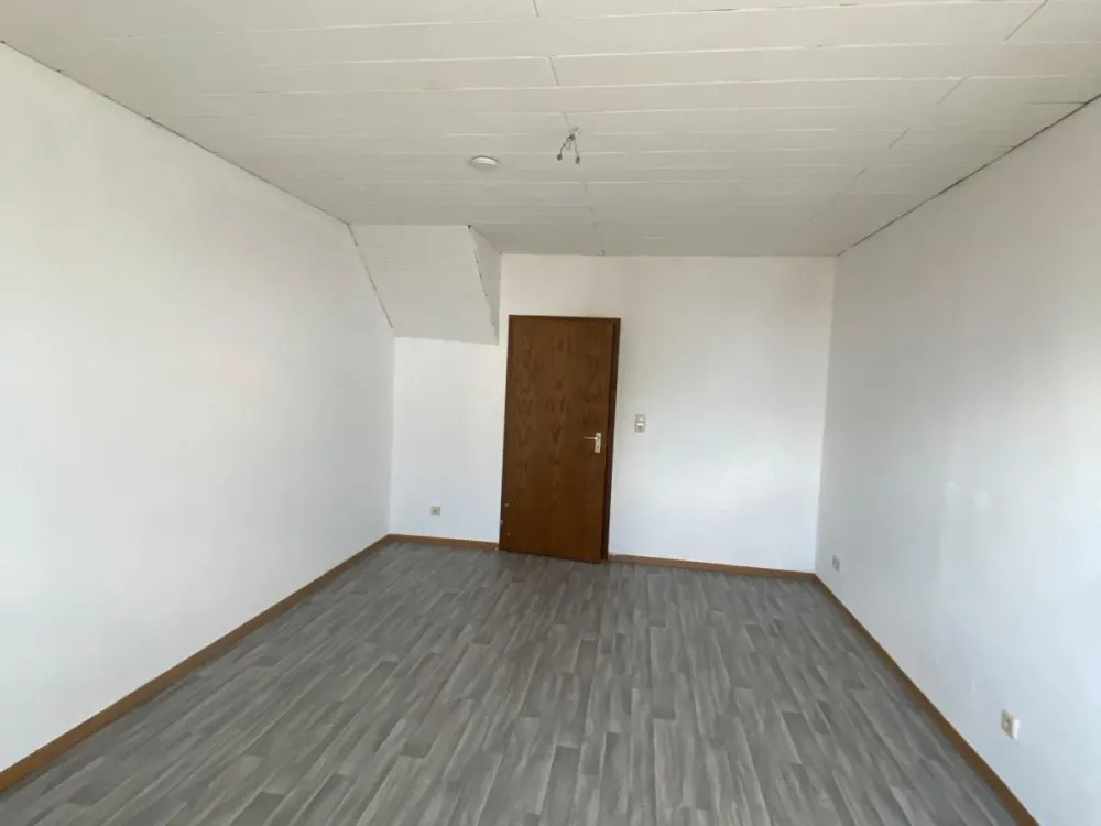 3-Zimmer, Küche und Bad Wohnung