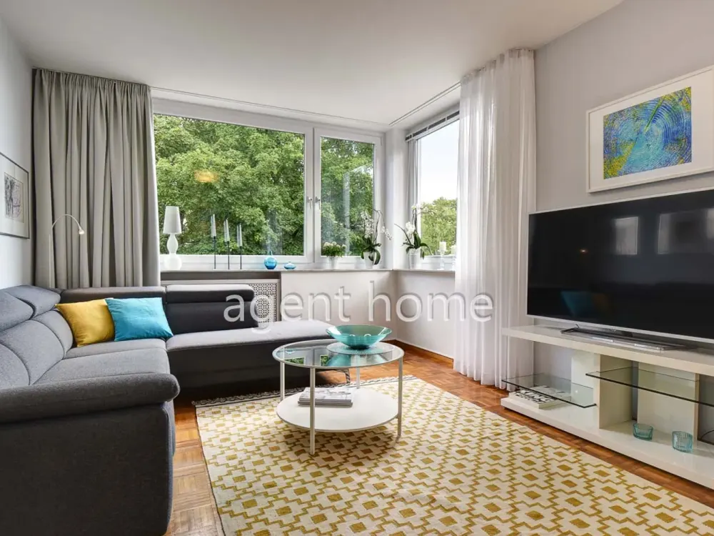 FURNISHED - SUNNY and in TOP LOCATION - 4.5-Room Apartment with Balcony - Near Killesberghöhe