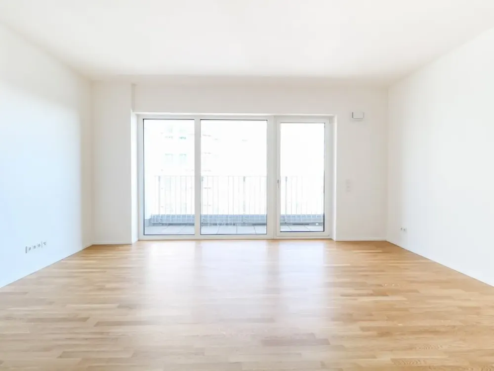 Elegantes Wohnambiente mit Balkon und neuer Einbauküche, großzügig, modern und lichtdurchflutet