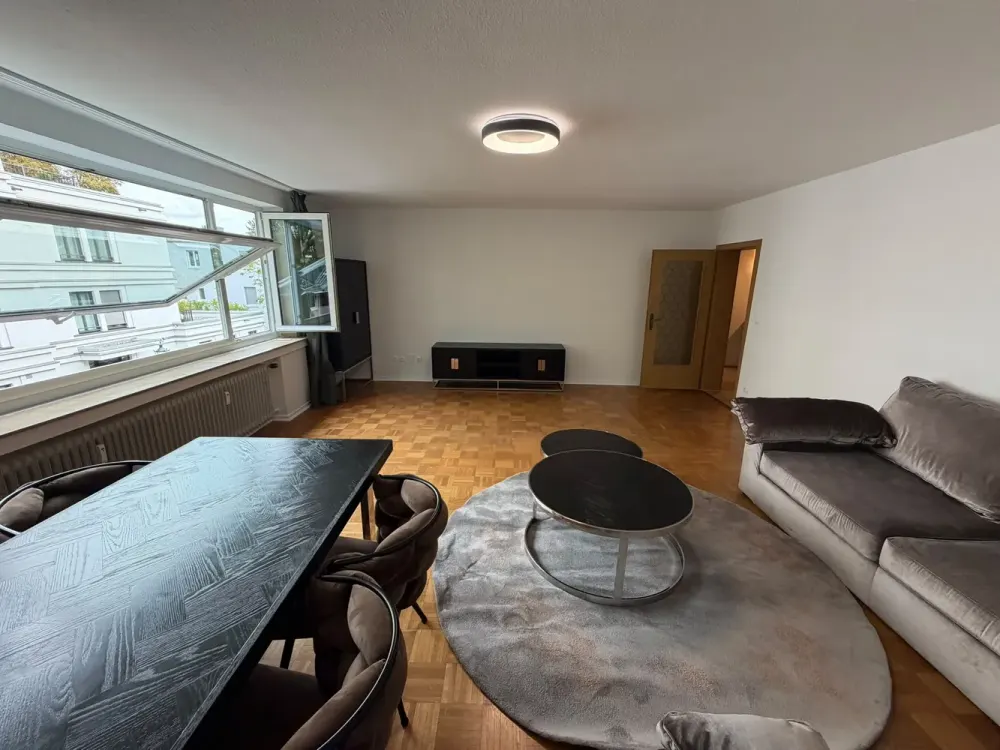 TOP-Lage/Düssseltal/Zooviertel/Provisionfrei/Aufzug/2 Balkone/EBK/Einzelgarage