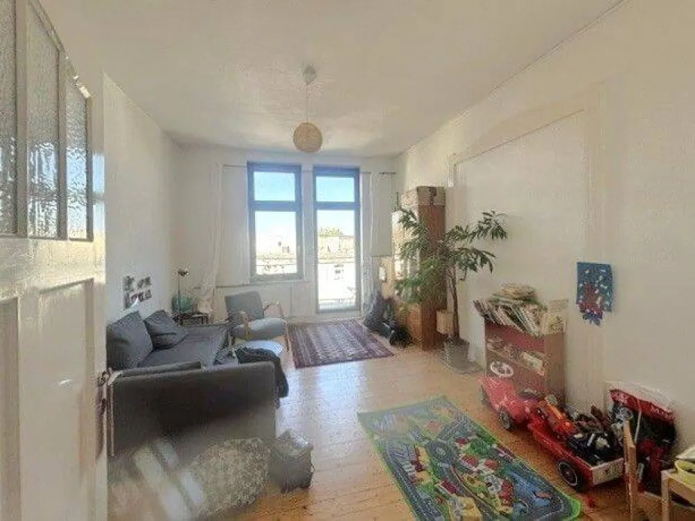 Großzügie 4 Zimmerwohnung mit Balkon | Linden !