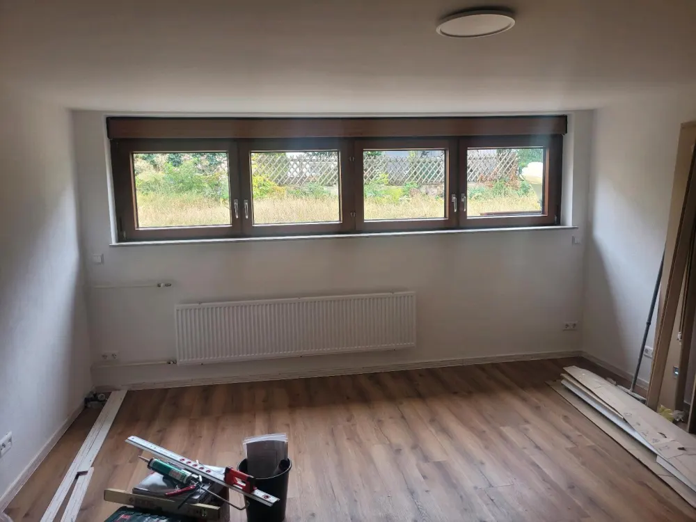 1 Zimmer 32 m2 Untergeschoßwohnung mit viel Tageslicht