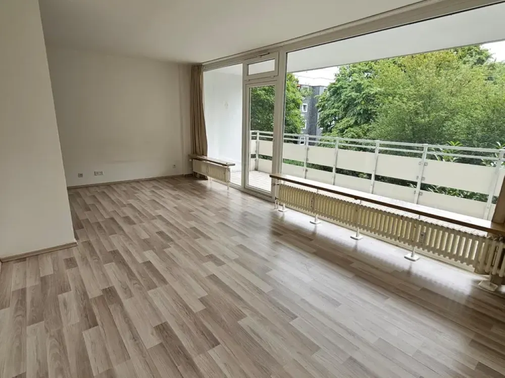 Helle 3,5-Zimmer-Wohnung mit großem Balkon, Aufzug und Tiefgaragenstellplatz in Hochdahl-Millrath