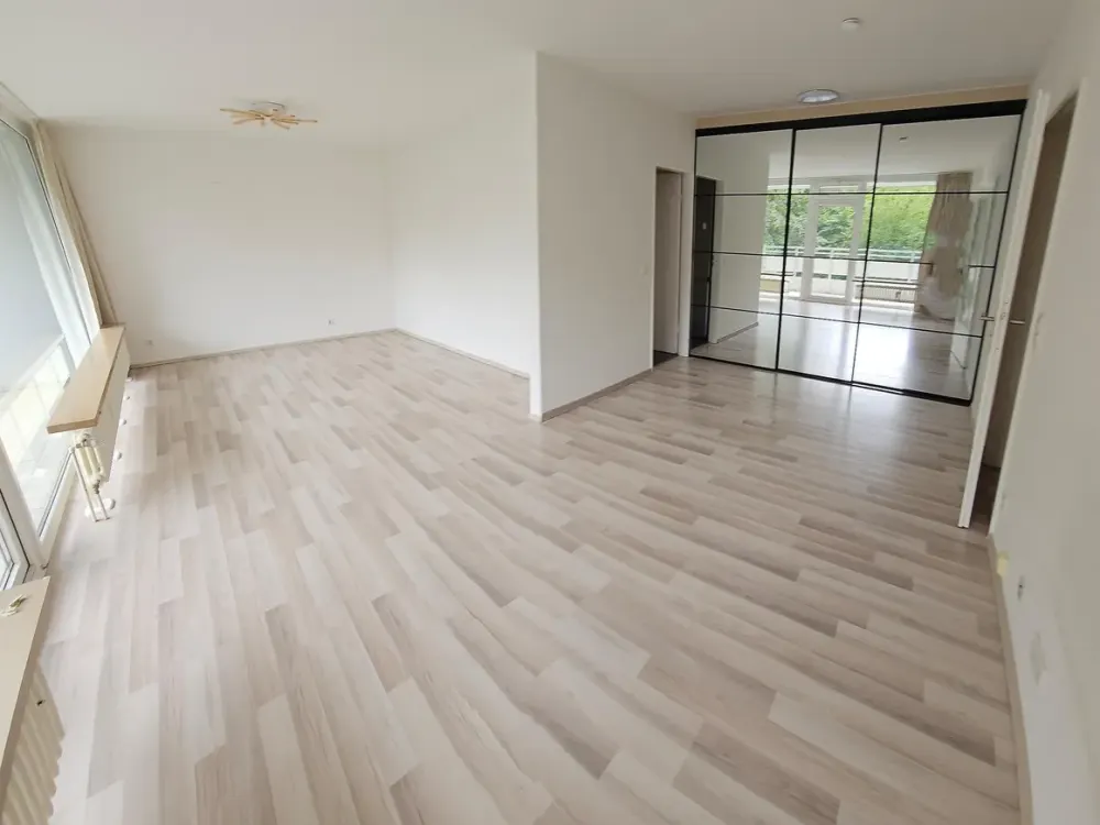 Helle 3,5-Zimmer-Wohnung mit großem Balkon, Aufzug und Tiefgaragenstellplatz in Hochdahl-Millrath