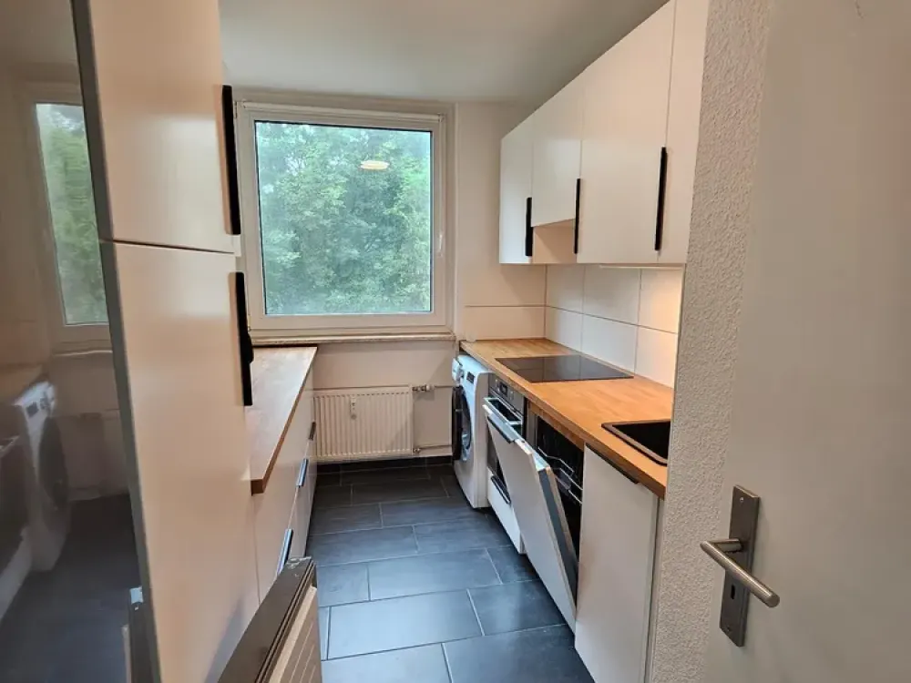 Helle 3,5-Zimmer-Wohnung mit großem Balkon, Aufzug und Tiefgaragenstellplatz in Hochdahl-Millrath