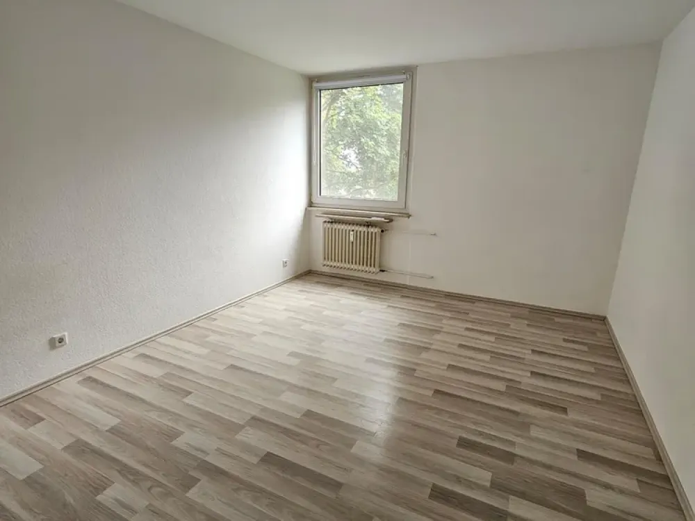 Helle 3,5-Zimmer-Wohnung mit großem Balkon, Aufzug und Tiefgaragenstellplatz in Hochdahl-Millrath