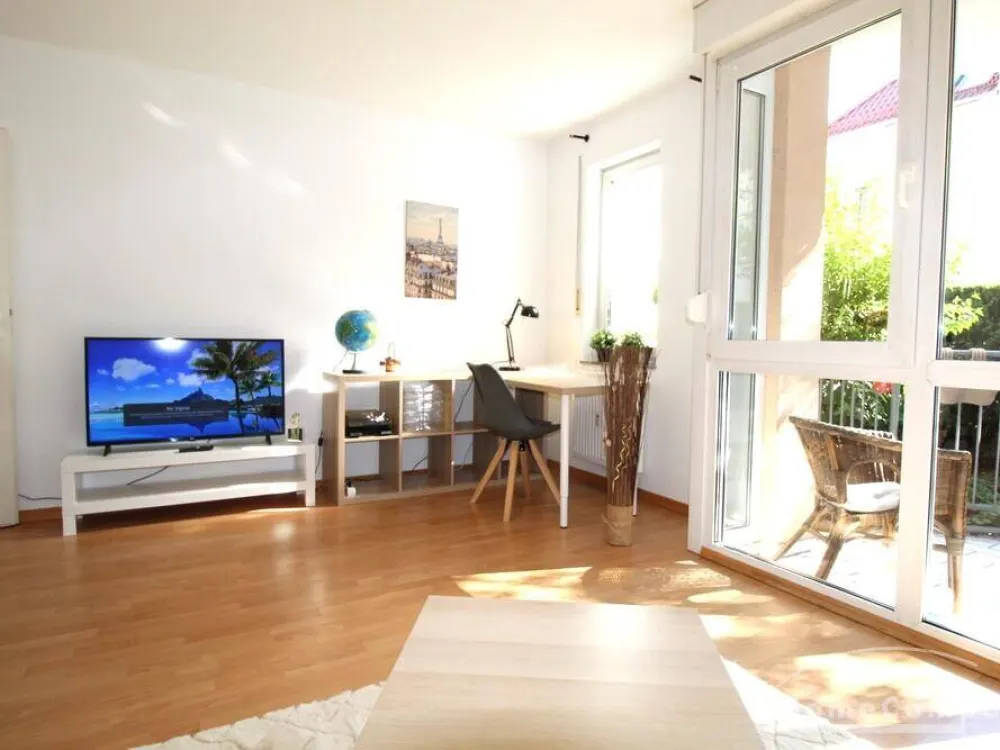 23955 HomeCompany Dresden Möbliert/Furnished 2-Zimmer Apartment mit Balkon in Dresden-Strehlen max. 4 Personen