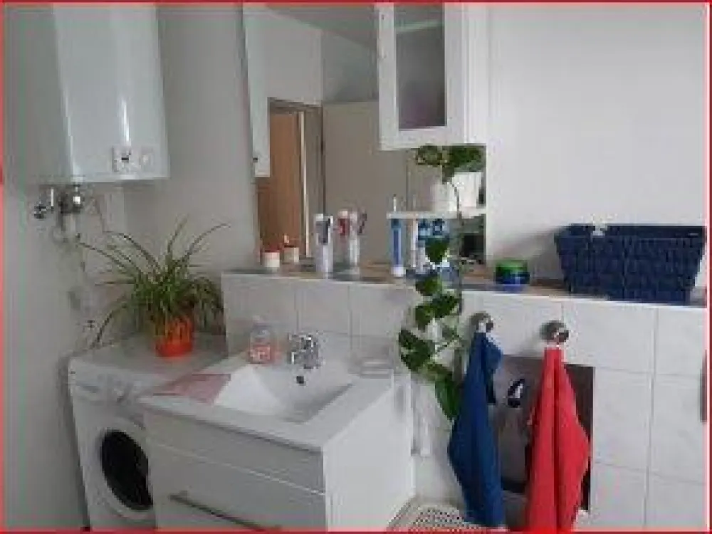Helle ebenerdige 2 ZKB 69qm kleiner Balkon, ruhig, sofort frei