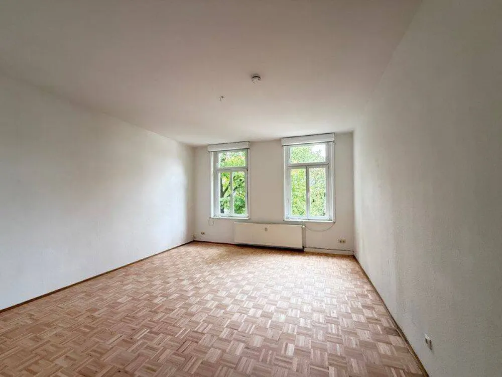 Seltenes Schmuckstück - 6 Zimmer mit Altbaucharme!