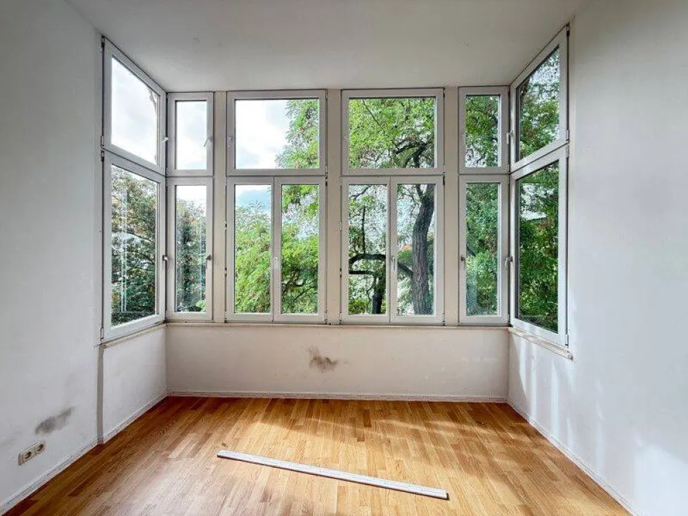 Seltenes Schmuckstück - 6 Zimmer mit Altbaucharme!