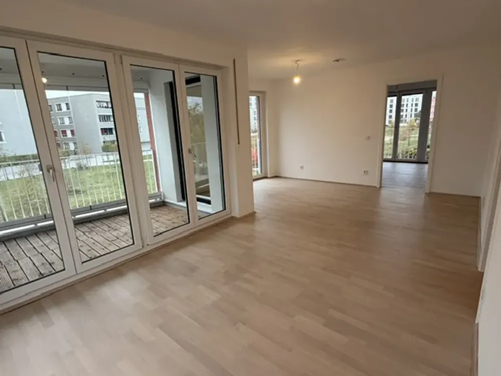 2-room apartment like new with loggia and fitted kitchen in Neupasing-Obermenzing