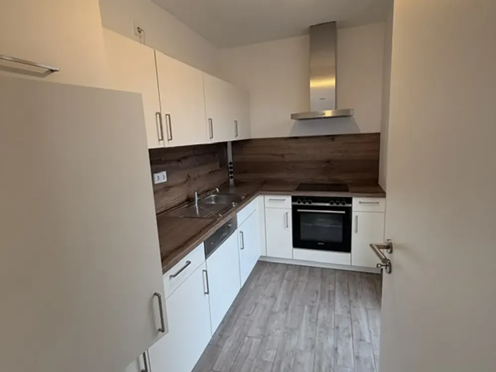 2-room apartment like new with loggia and fitted kitchen in Neupasing-Obermenzing