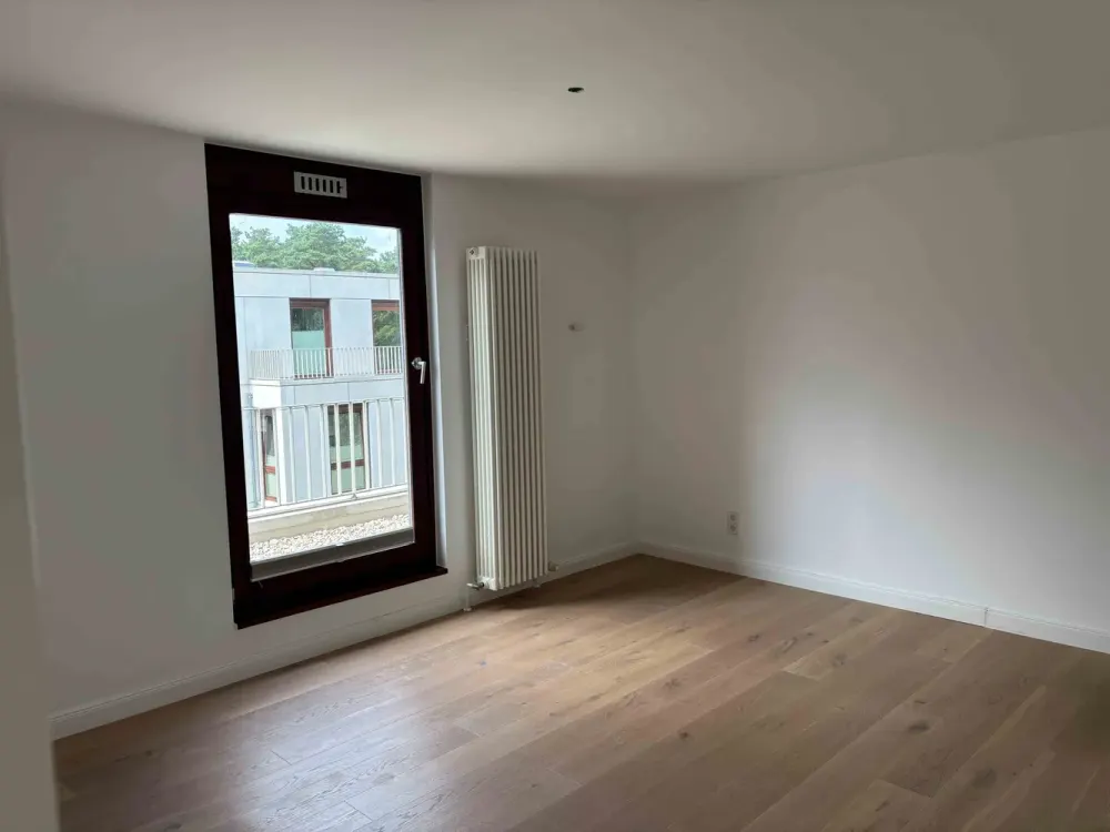 First Occupancy After Renovation in the Penthouse in Dahlem