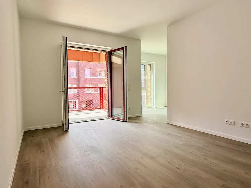 Hannover KRONSRODE, New Build: Fitted Kitchen, Balcony + Loggia, Underfloor Heating, 2 Bathrooms, Elevator, Underground Parking, Cellar