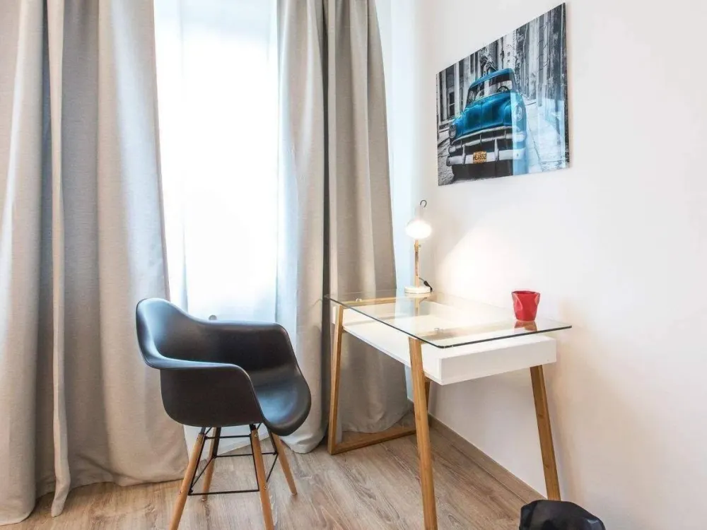Ab Sofort - modern möbliertes Zimmer in 3er WG - top Lage Ostend - fußläufig zur EZB