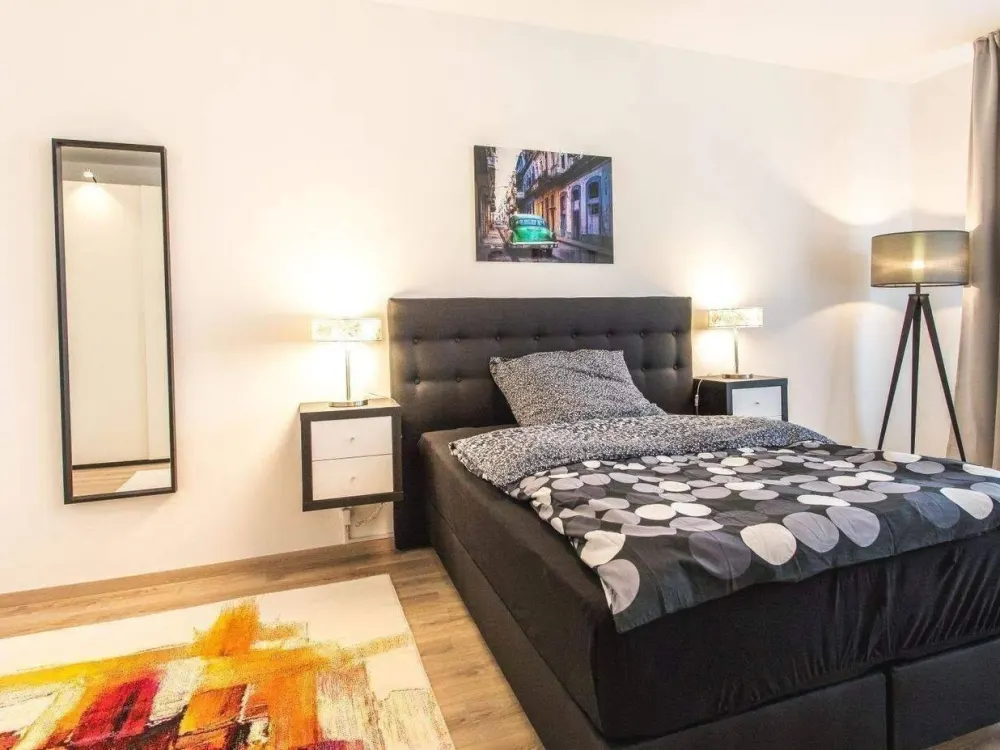 Ab Sofort - modern möbliertes Zimmer in 3er WG - top Lage Ostend - fußläufig zur EZB