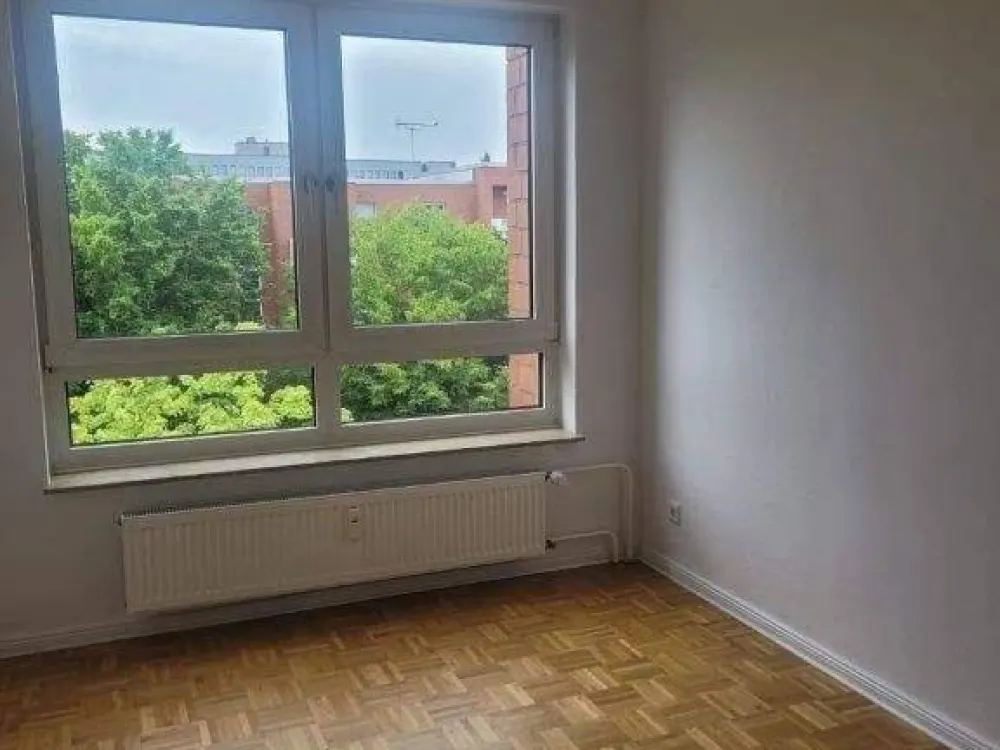 3 Zi.-Whg. - Goerdelerstr. 8 - NUR BIS ZU 3 PERSONEN - Balkon - Keller - 1.OG