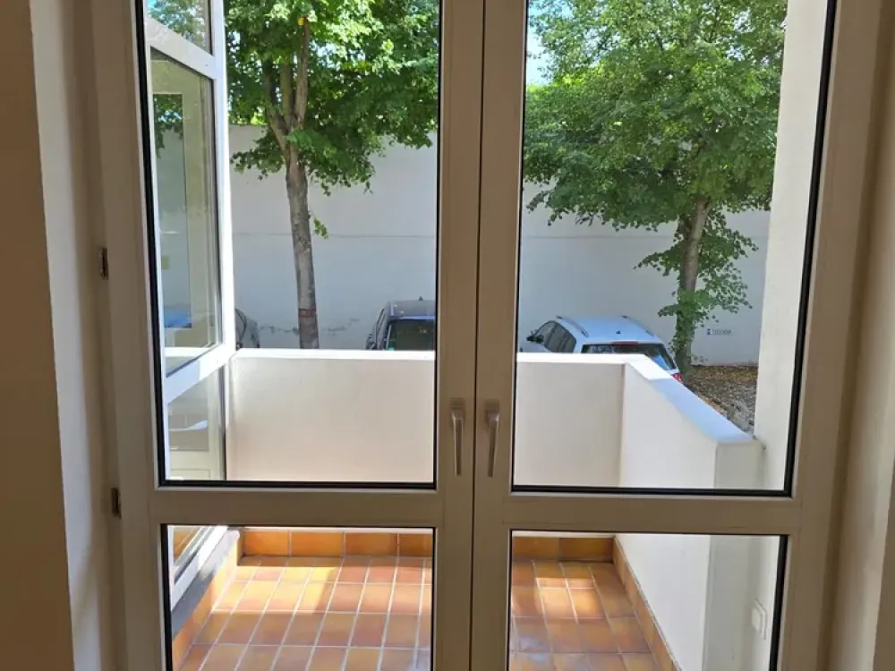 Gut geschnittene 2-Zimmer Wohnung mit Balkon in Frankfurt Unterliederbach