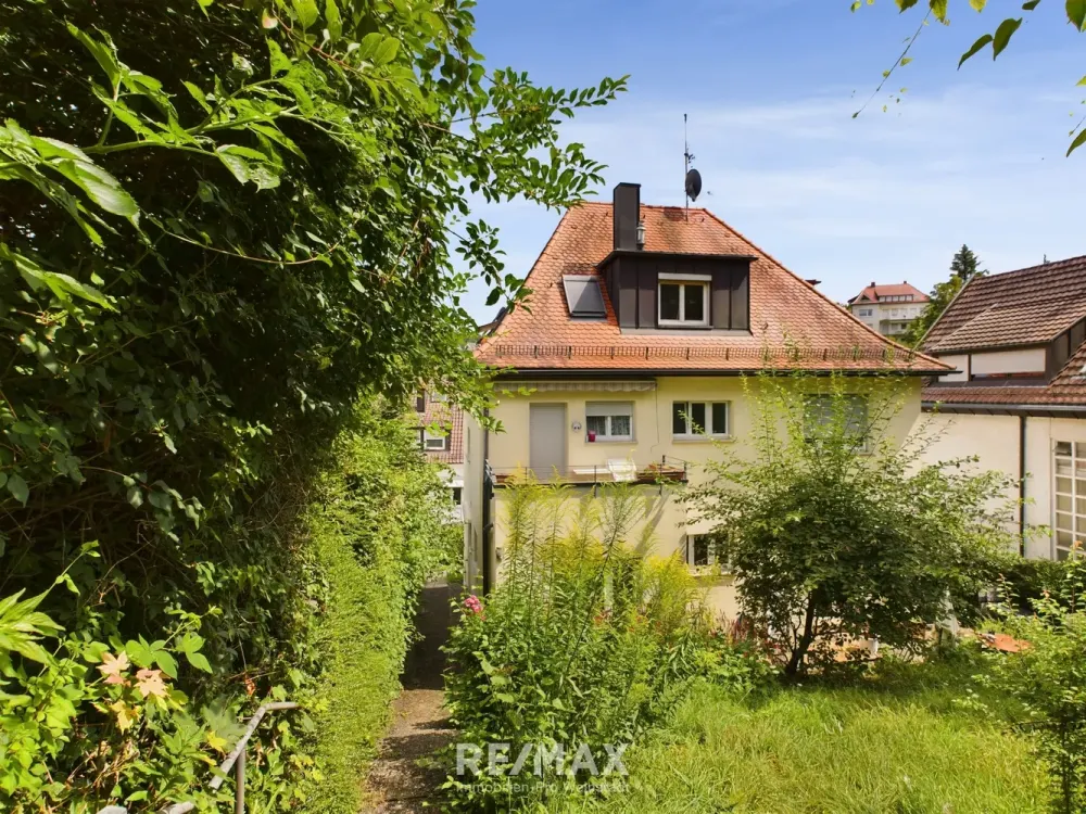 Hochwertige Loft-Wohnung im Dachgeschoss- Aussicht inklusive!